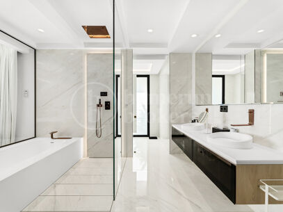 Apartment Emare - Luxury Beachfront Apartment In the New Golden Mile