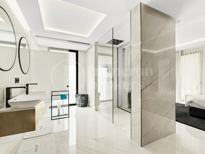 Apartment Emare - Luxury Beachfront Apartment In the New Golden Mile