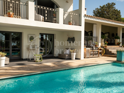 Casa La Sorpresa - Andalusian Style Family Villa