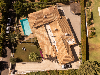 Casa La Sorpresa - Andalusian Style Family Villa