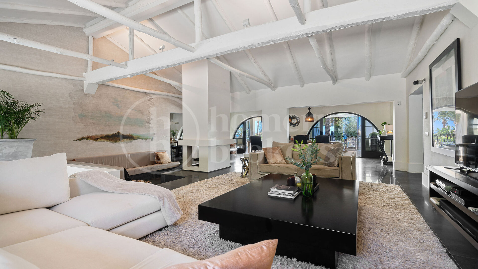 Casa La Sorpresa - Andalusian Style Family Villa