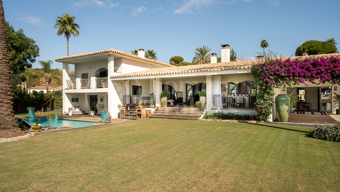 Casa La Higuera - Andalusian Style Family Villa