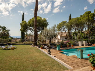 Casa La Sorpresa - Andalusian Style Family Villa