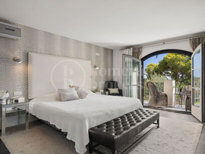 Casa La Sorpresa - Andalusian Style Family Villa