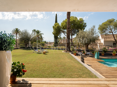 Casa La Sorpresa - Andalusian Style Family Villa