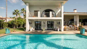 Casa La Higuera - Andalusian Style Family Villa