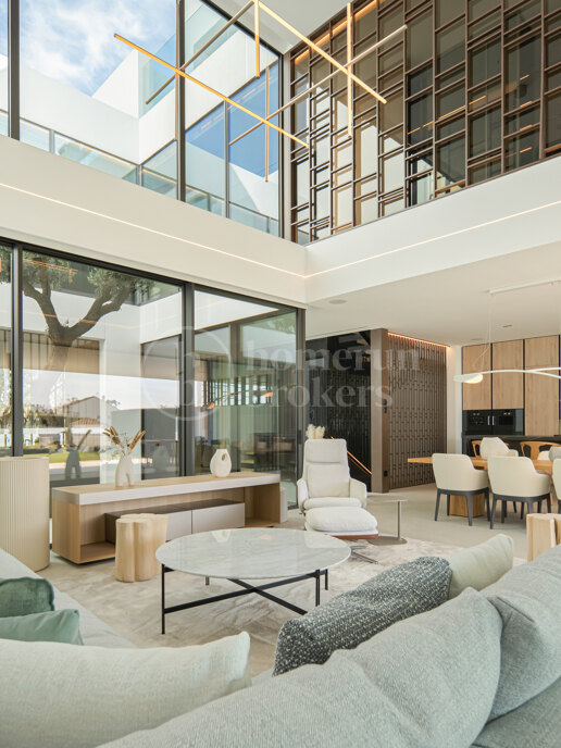 Villa Seven – Contemporary Villa in Puente Romano with Sea Views and Rooftop Pool