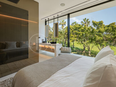 Villa Seven – Contemporary Villa in Puente Romano with Sea Views and Rooftop Pool