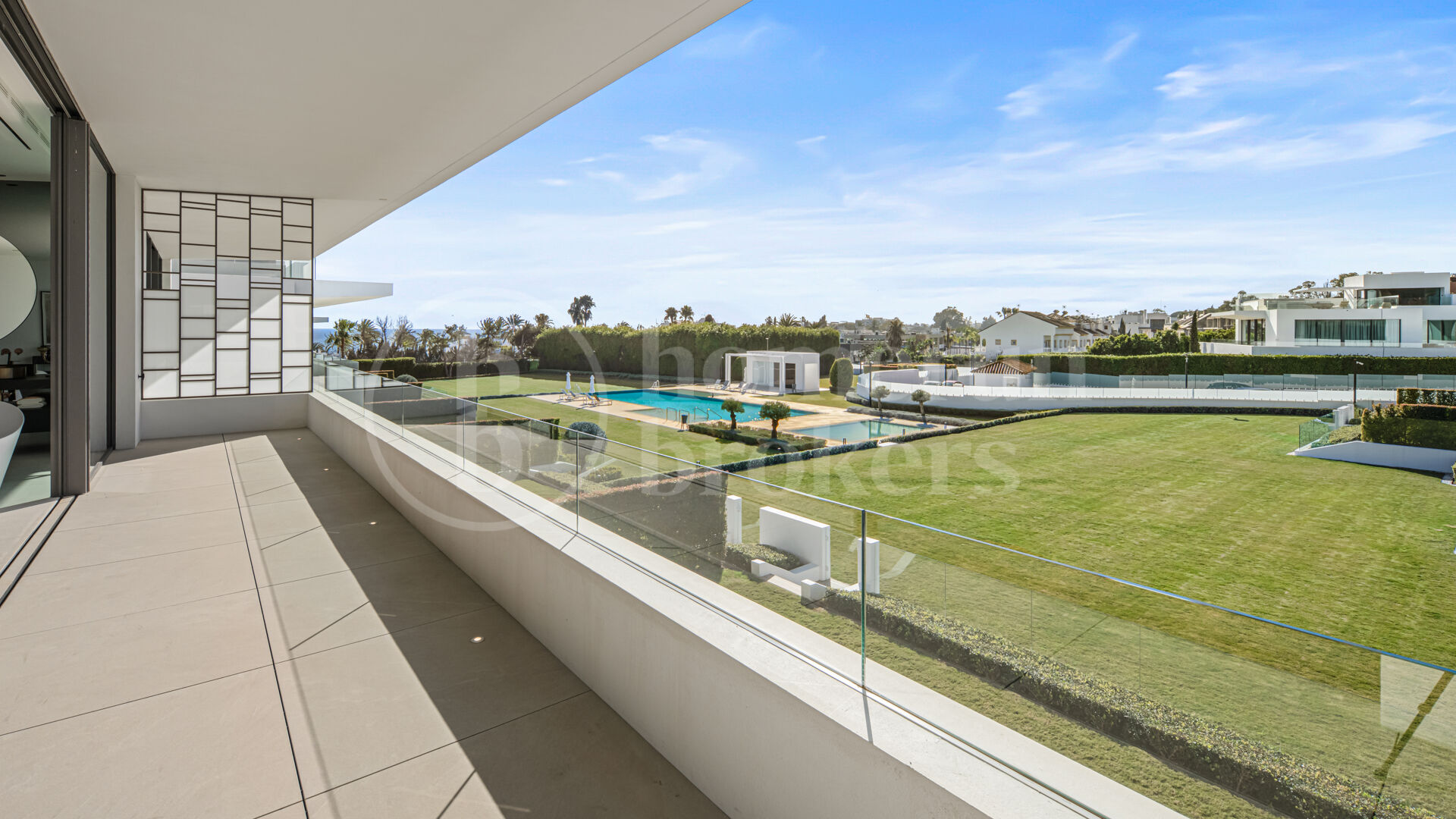 Villa Seven – Contemporary Villa in Puente Romano with Sea Views and Rooftop Pool