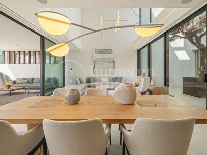 Villa Seven – Contemporary Villa in Puente Romano with Sea Views and Rooftop Pool