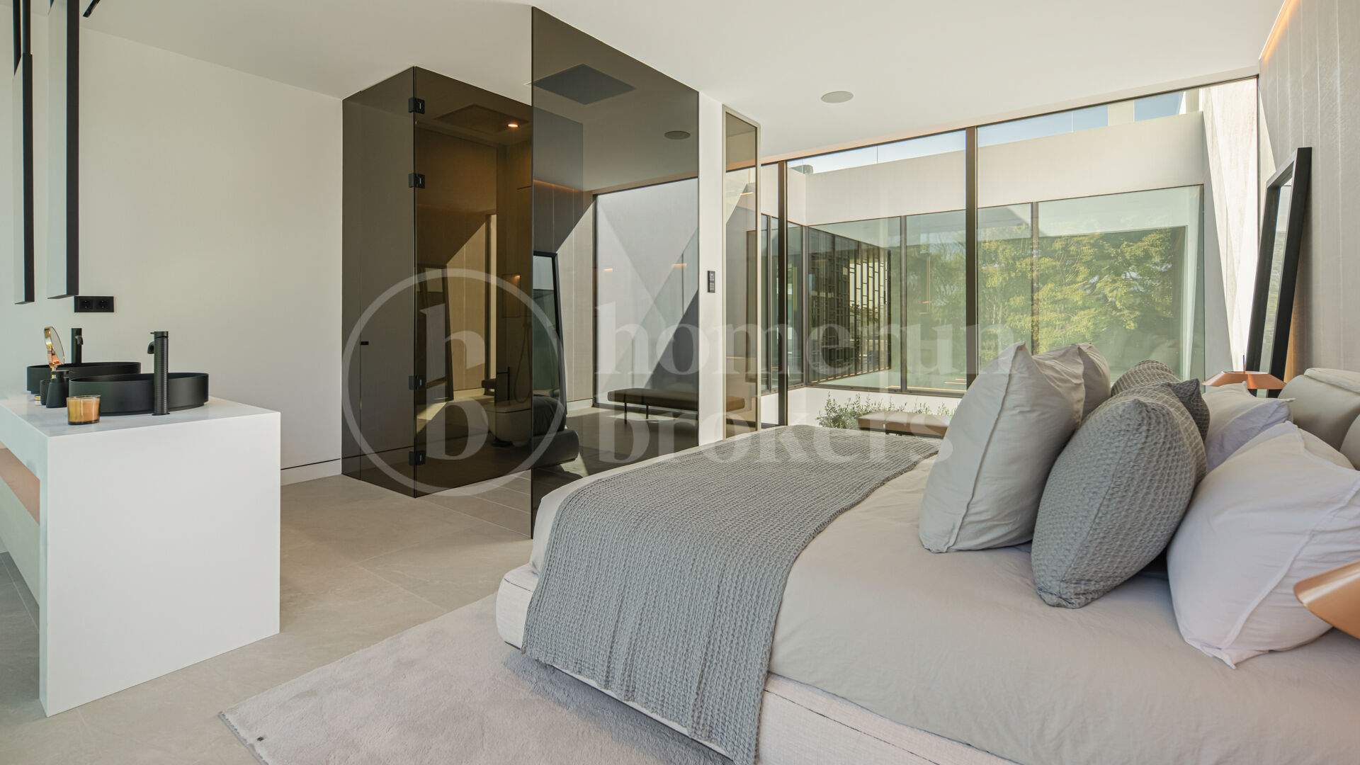 Villa Seven – Contemporary Villa in Puente Romano with Sea Views and Rooftop Pool