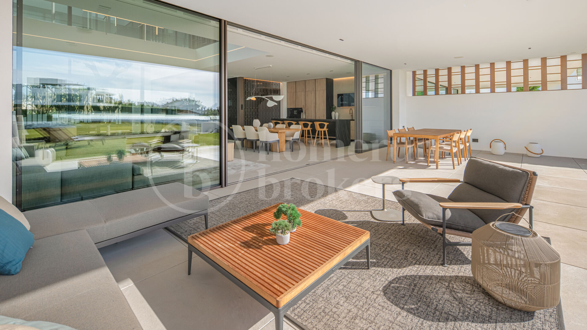 Villa Seven – Contemporary Villa in Puente Romano with Sea Views and Rooftop Pool