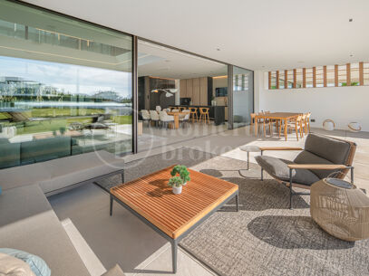 Villa Seven – Contemporary Villa in Puente Romano with Sea Views and Rooftop Pool