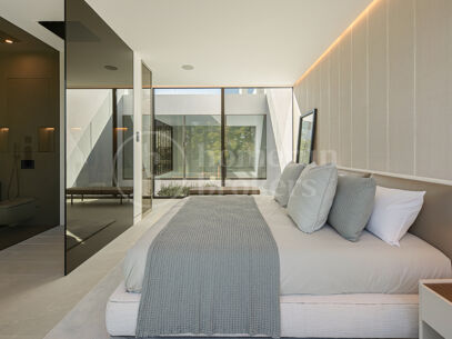 Villa Seven – Contemporary Villa in Puente Romano with Sea Views and Rooftop Pool