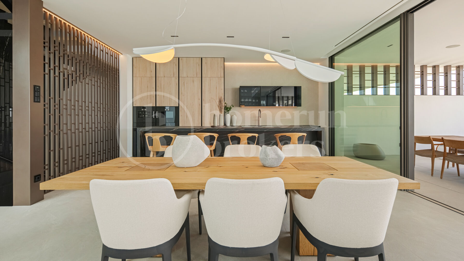 Villa Seven – Contemporary Villa in Puente Romano with Sea Views and Rooftop Pool