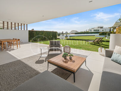 Villa Seven – Contemporary Villa in Puente Romano with Sea Views and Rooftop Pool