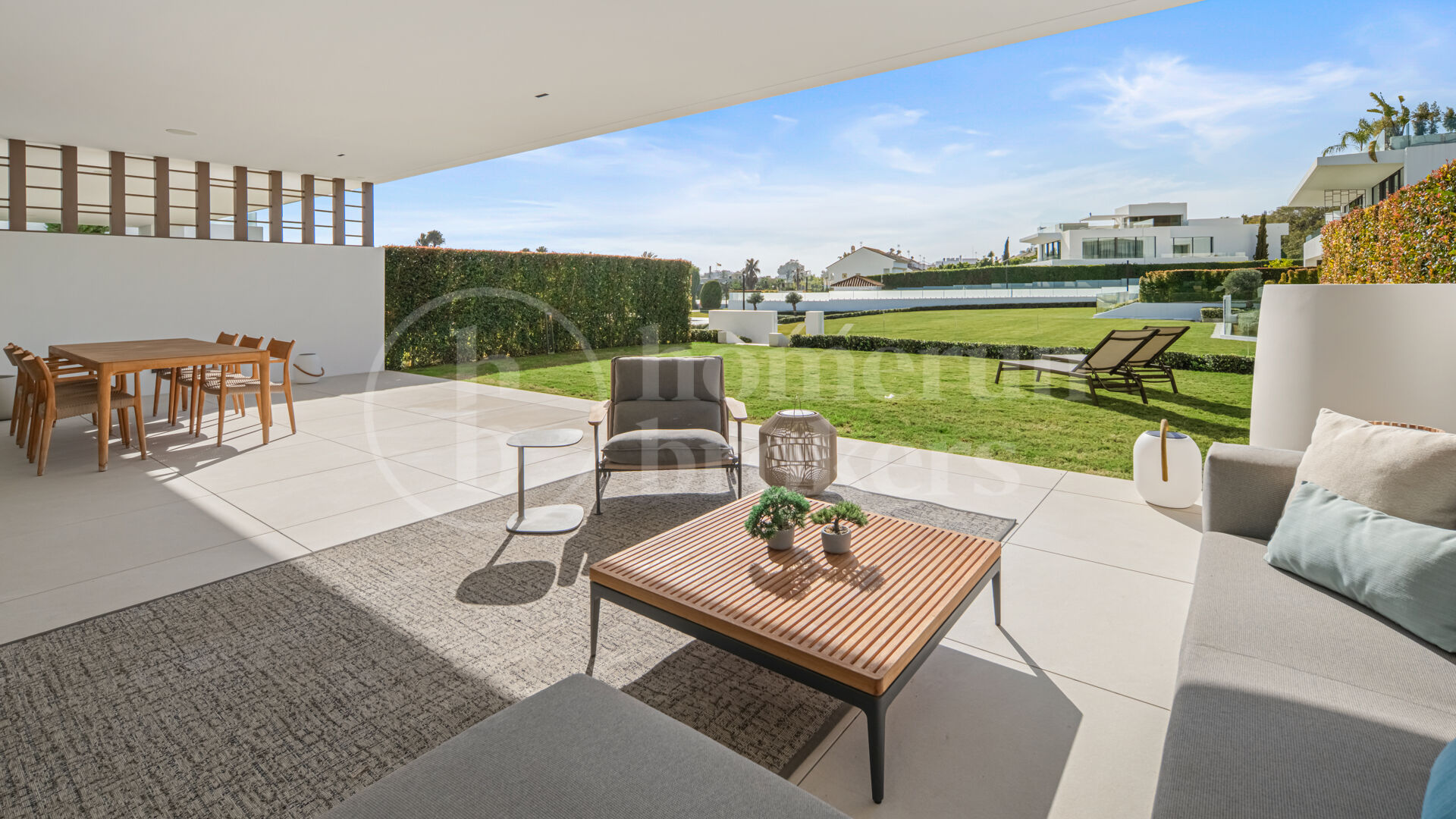 Villa Seven – Contemporary Villa in Puente Romano with Sea Views and Rooftop Pool