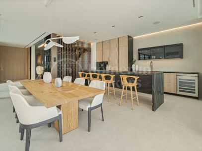Villa Seven – Contemporary Villa in Puente Romano with Sea Views and Rooftop Pool