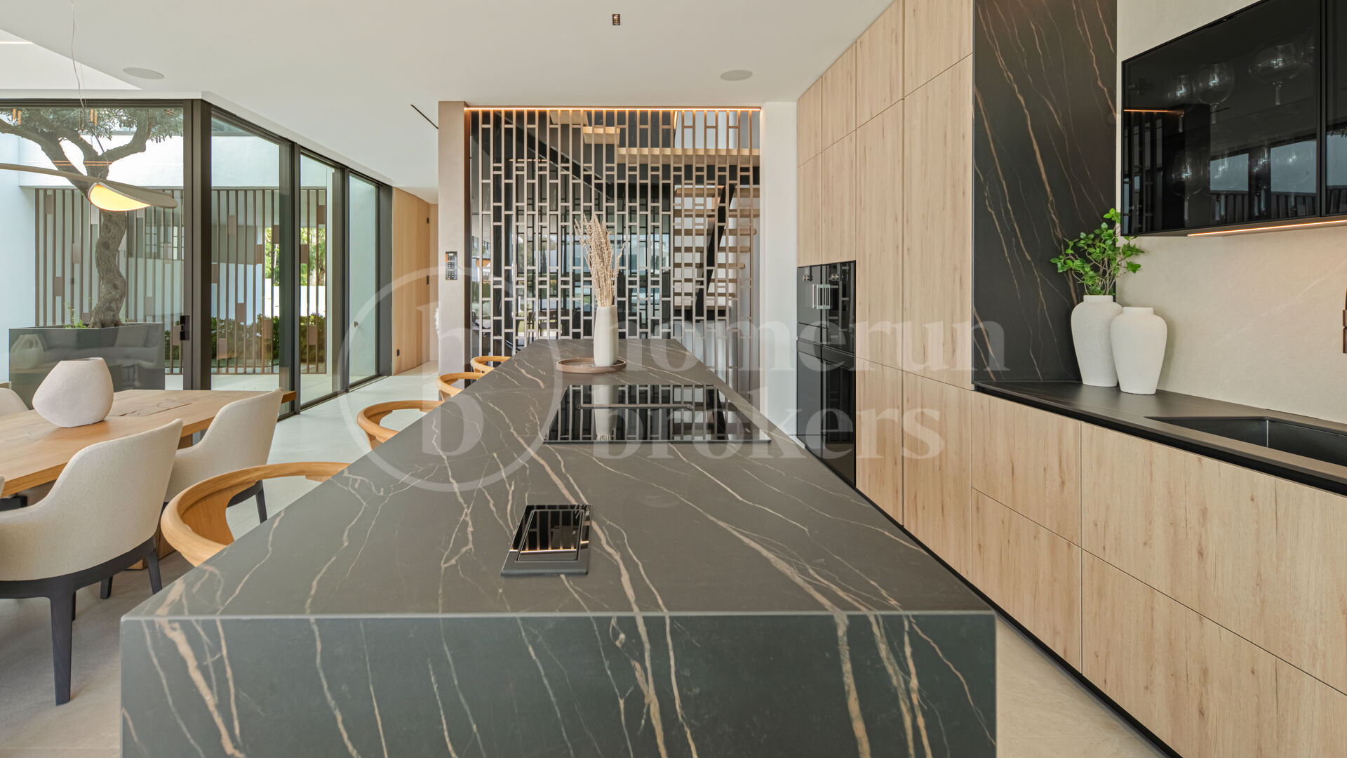 Villa Seven – Contemporary Villa in Puente Romano with Sea Views and Rooftop Pool