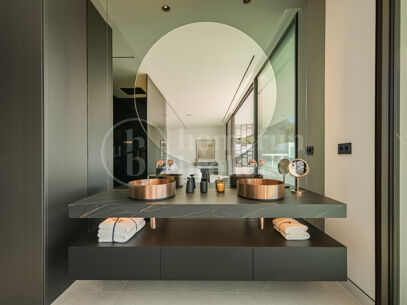 Villa Seven – Contemporary Villa in Puente Romano with Sea Views and Rooftop Pool