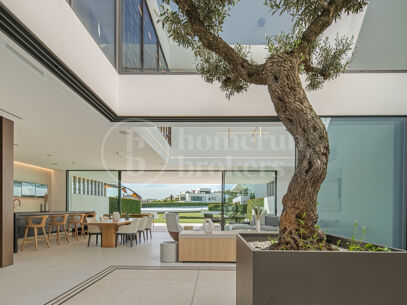 Villa Seven – Contemporary Villa in Puente Romano with Sea Views and Rooftop Pool