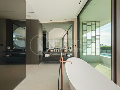 Villa Seven – Contemporary Villa in Puente Romano with Sea Views and Rooftop Pool