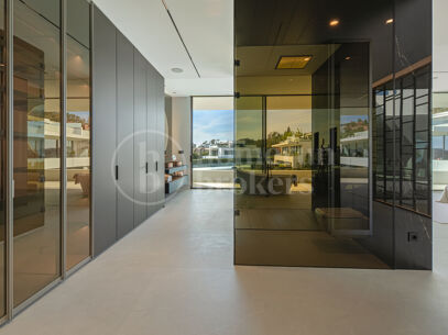 Villa Seven – Contemporary Villa in Puente Romano with Sea Views and Rooftop Pool