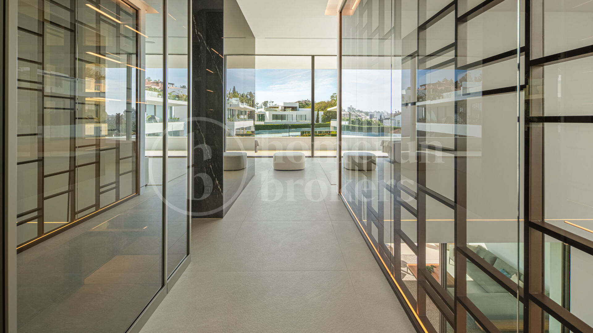 Villa Seven – Contemporary Villa in Puente Romano with Sea Views and Rooftop Pool