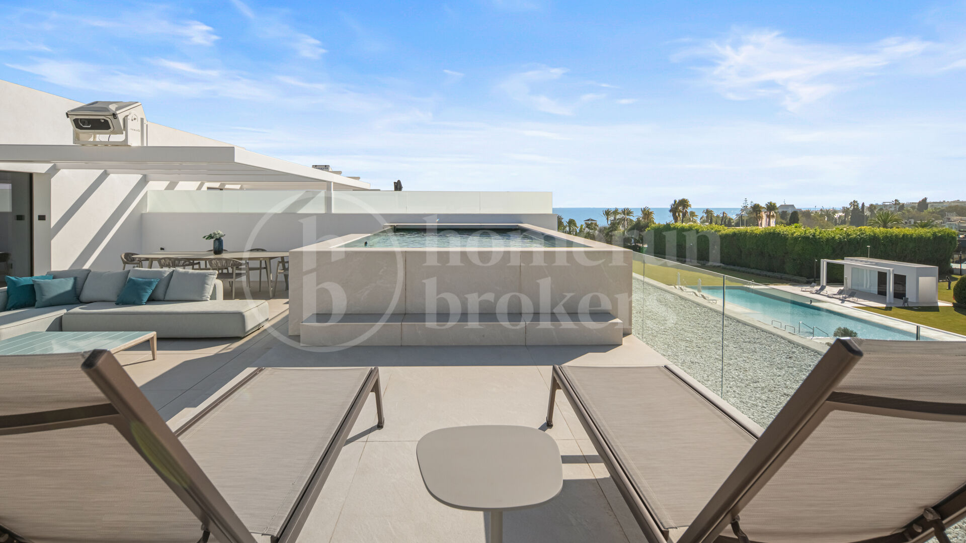 Villa Seven – Contemporary Villa in Puente Romano with Sea Views and Rooftop Pool