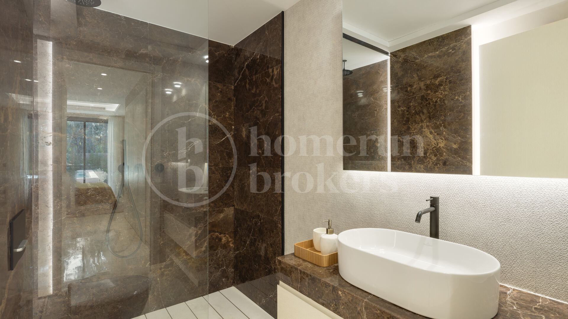 Villa Nara - Impressive Elegant New Home