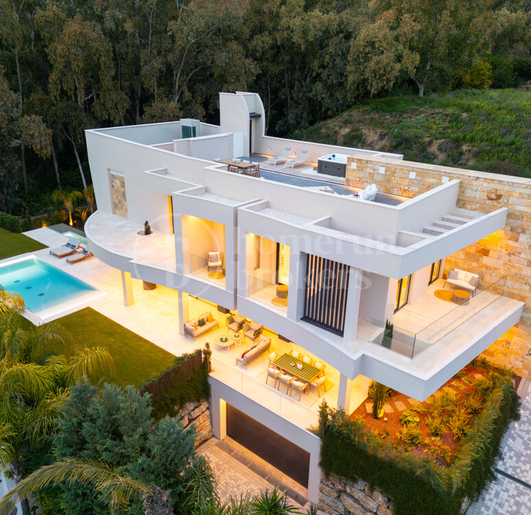 Villa Nara - Impressive Elegant New Home