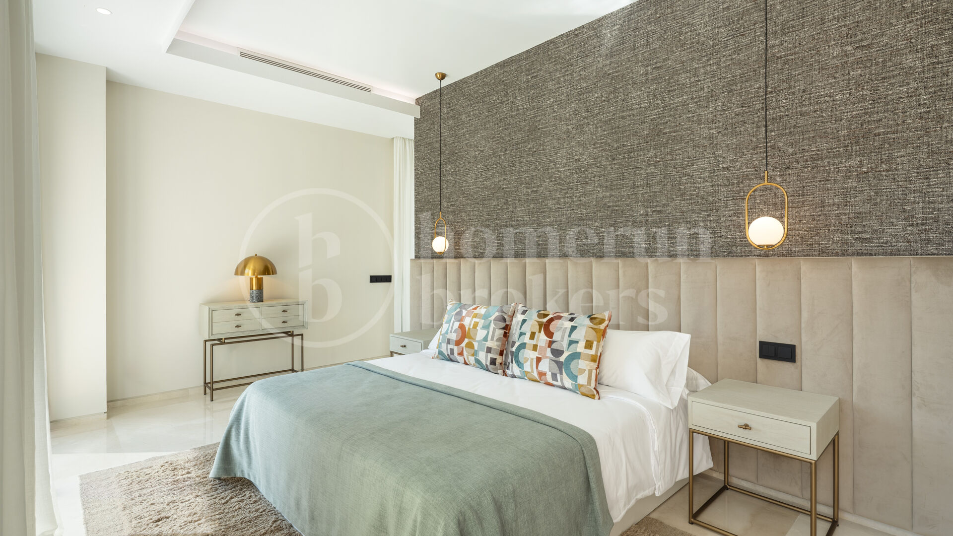 Villa Nara - Impressive Elegant New Home