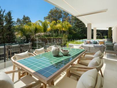 Villa Nara - Impressive Elegant New Home