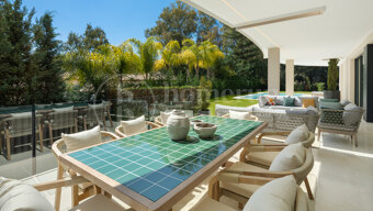 Villa Nara - Impressive Elegant New Home