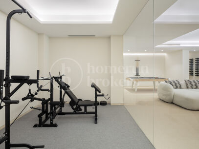 Villa Nara - Impressive Elegant New Home