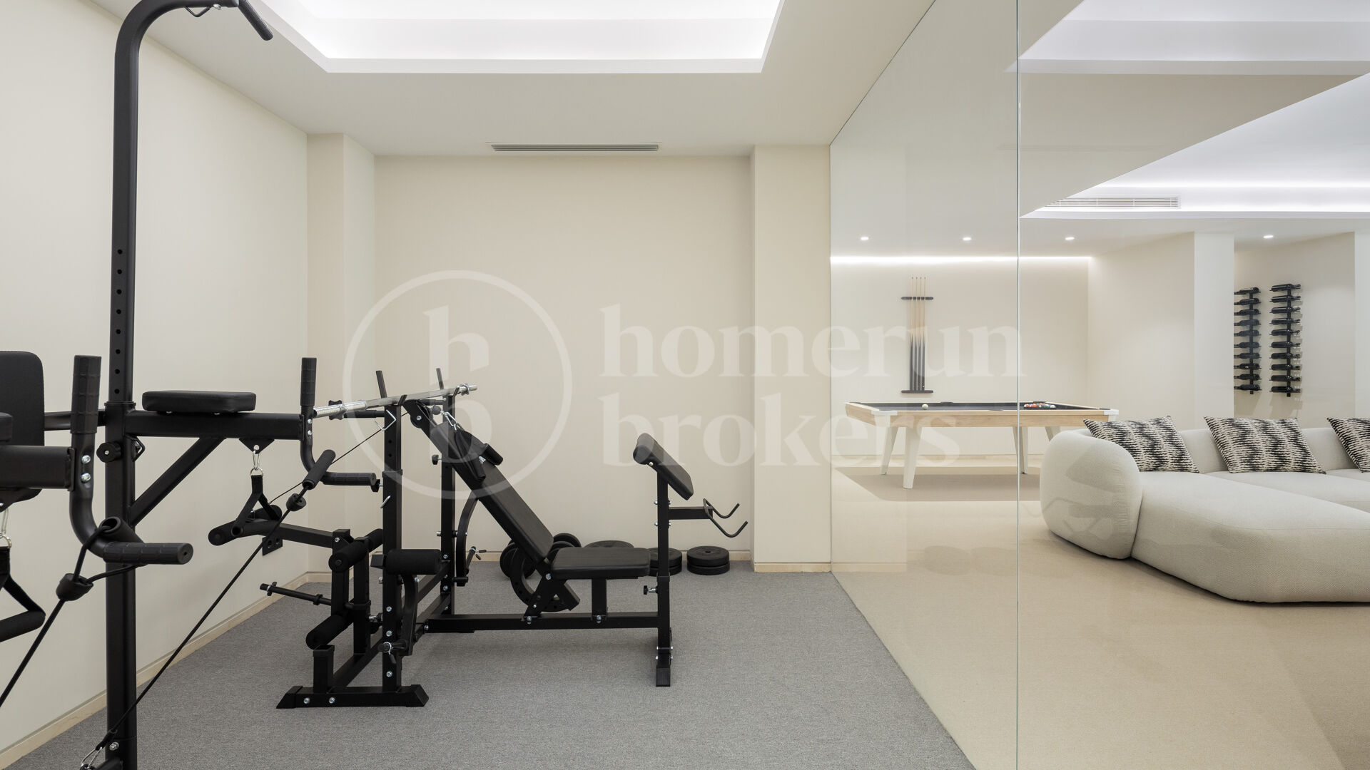Villa Nara - Impressive Elegant New Home