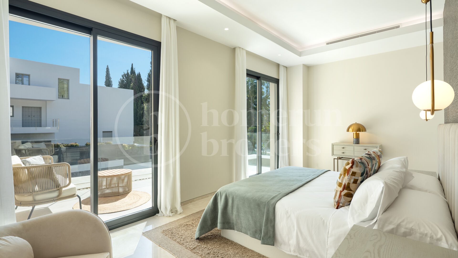 Villa Nara - Impressive Elegant New Home