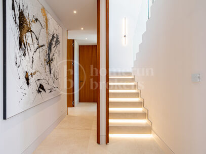 Villa Miura – Contemporary Villa on the New Golden Mile