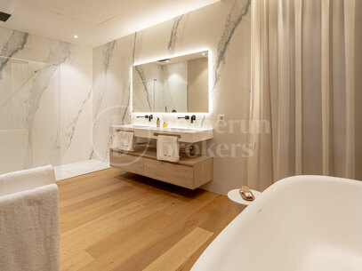 Villa Miura – Contemporary Villa on the New Golden Mile