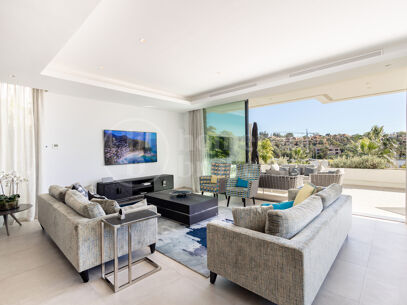 Villa Belfry - Modern Villa with Golf Views in El Campanario