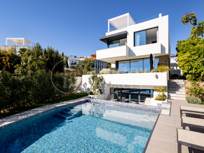Villa Belfry - Modern Villa with Golf Views in El Campanario
