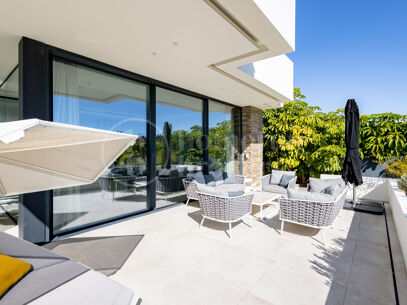 Villa Belfry - Modern Villa with Golf Views in El Campanario