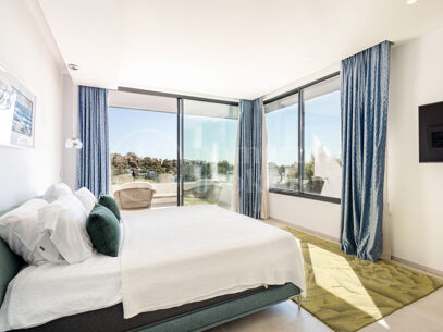 Villa Belfry - Modern Villa with Golf Views in El Campanario