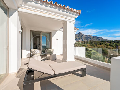 Penthouse Nine Lions - Luxury Duplex Penthouse with Sea Views