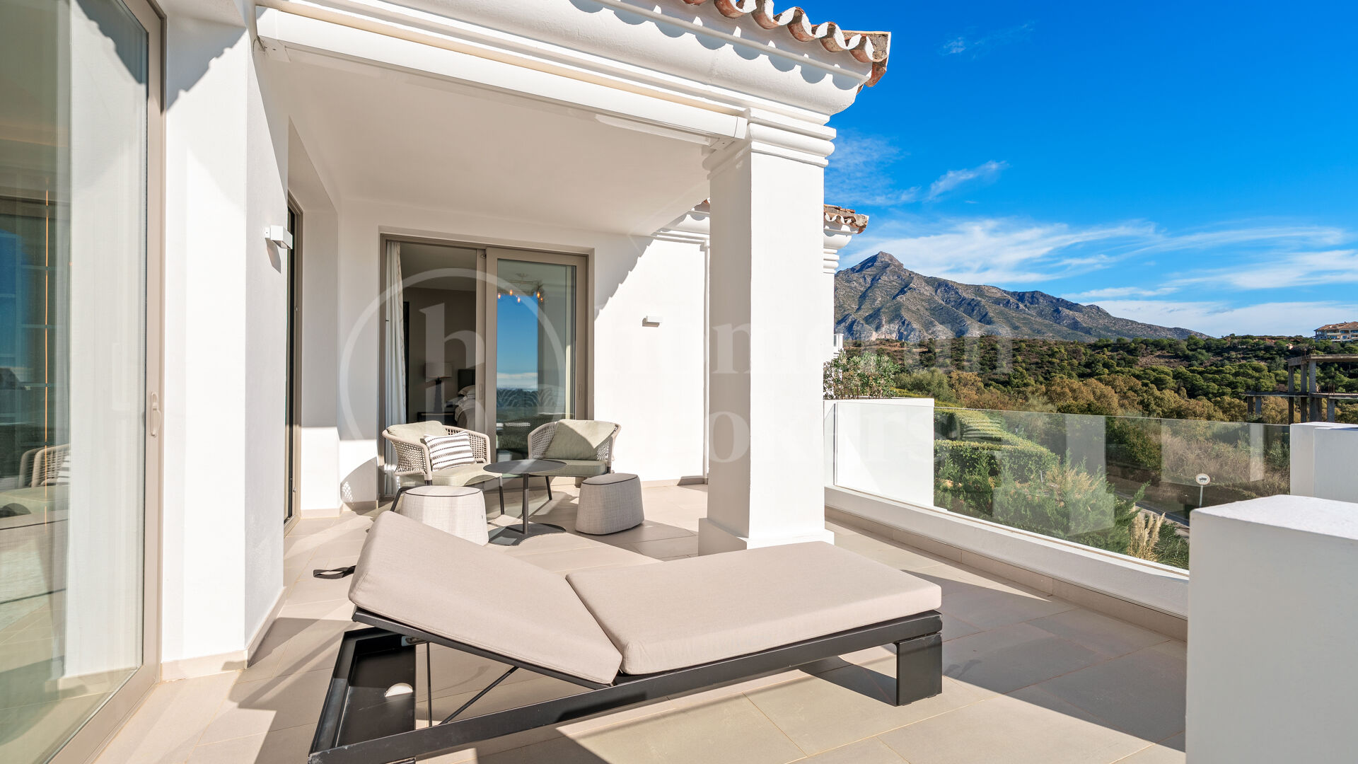 Penthouse Nine Lions - lyx Duplex Penthouse med havsutsikt