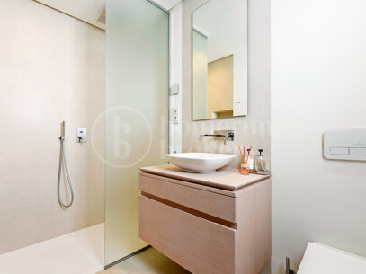 Penthouse Nine Lions - Luxury Duplex Penthouse with Sea Views