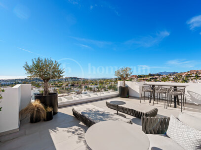 Penthouse Nine Lions - Luxury Duplex Penthouse with Sea Views