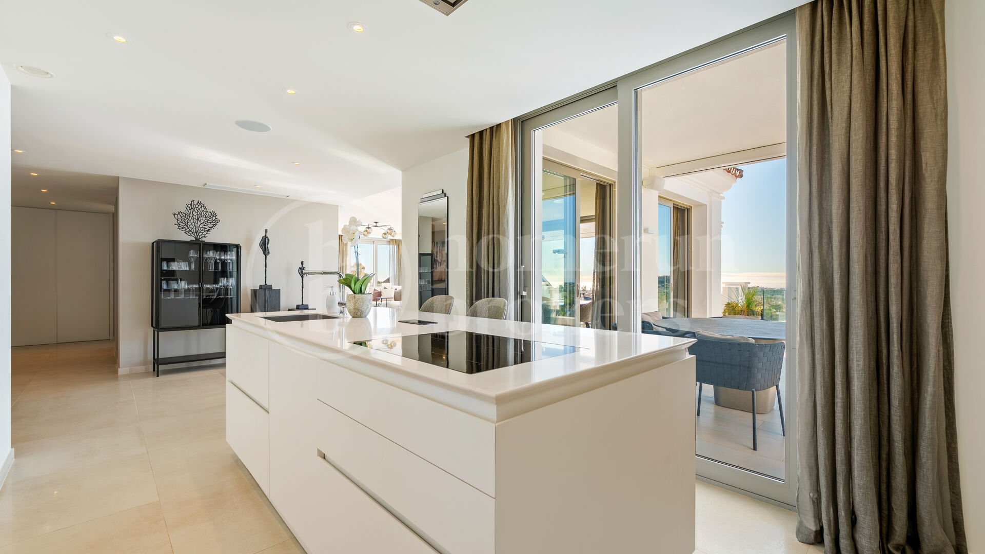 Penthouse Nine Lions - lyx Duplex Penthouse med havsutsikt
