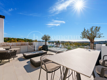 Penthouse Nine Lions - Luxury Duplex Penthouse with Sea Views
