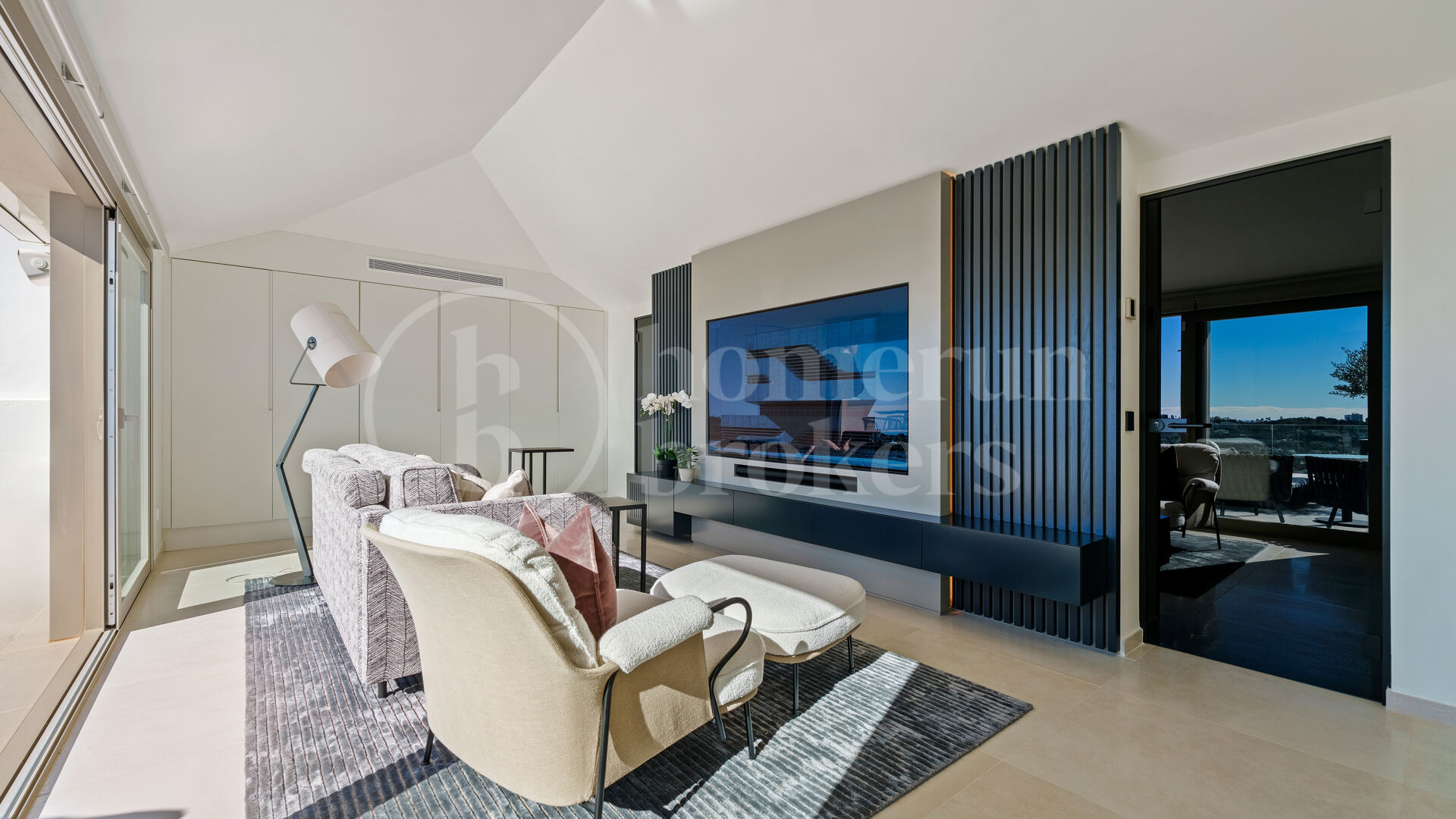 Penthouse Nine Lions - lyx Duplex Penthouse med havsutsikt